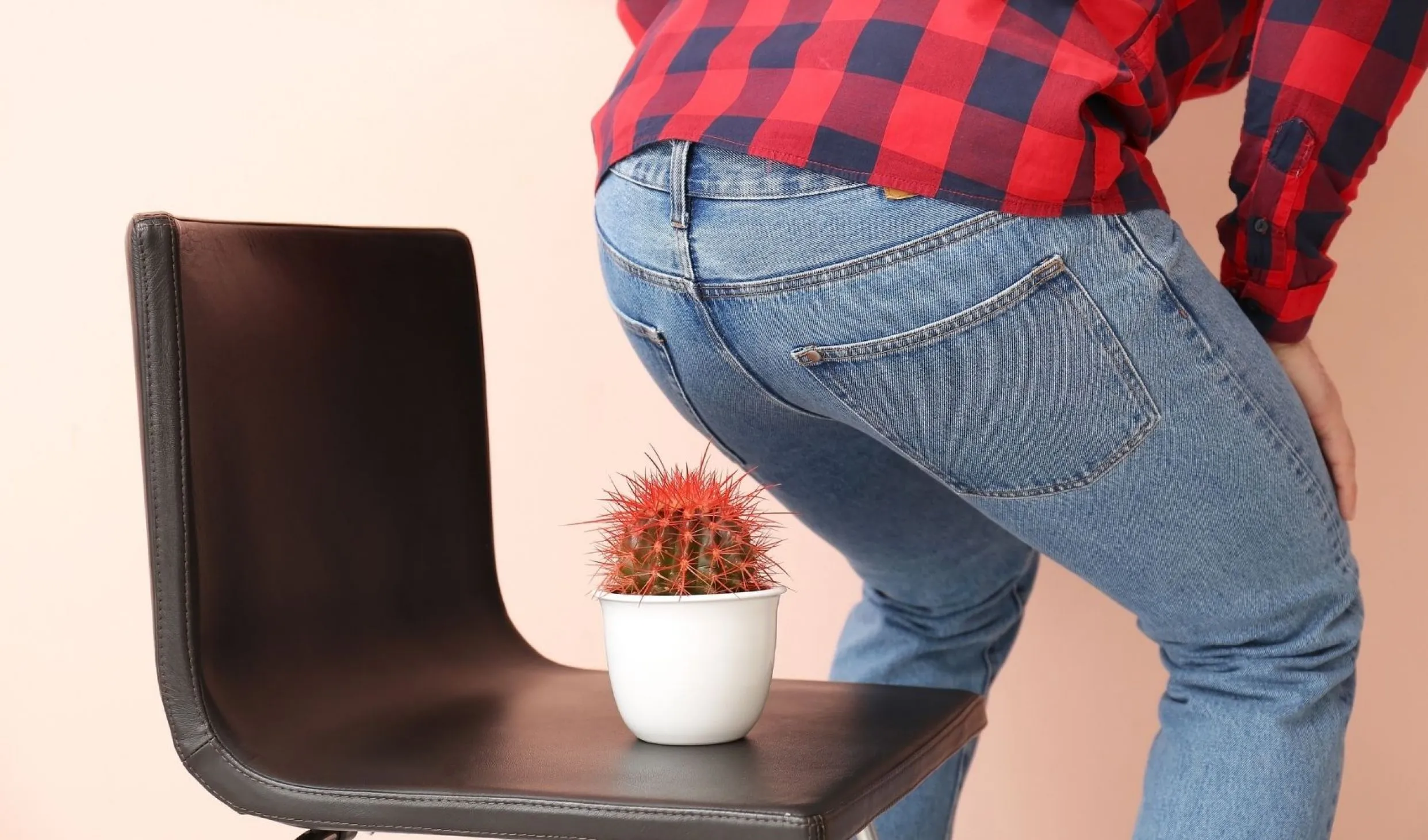 Kendi Küçük Ama Acısı Büyük Hastalık : Anal Fissür (Makatta Çatlak)